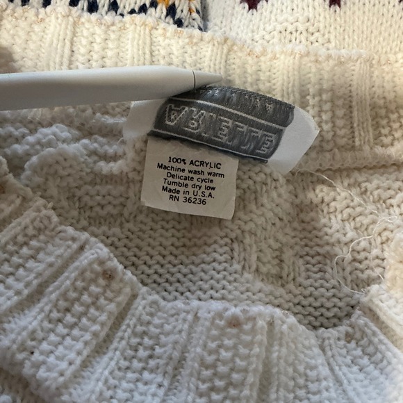 Arielle Cream Cable Knit Geometric Pattern Sweater Made in USA - Picture 6 of 7